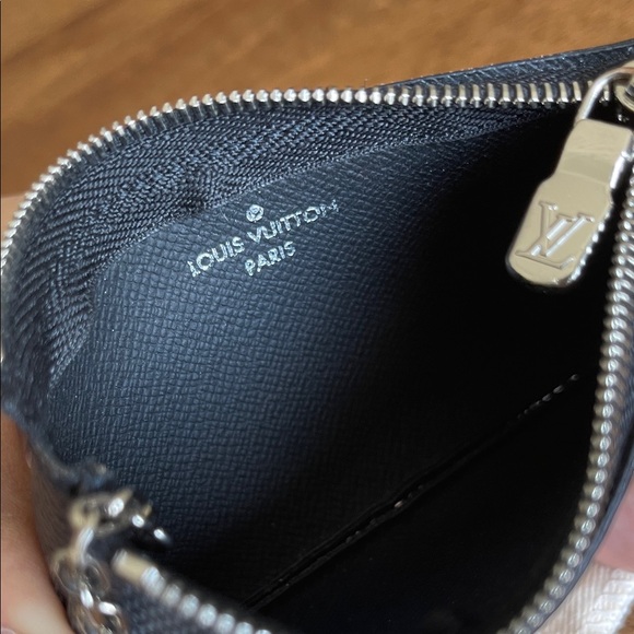Louis Vuitton Black Damier Graphite Key Pouch - Picture 10 of 15